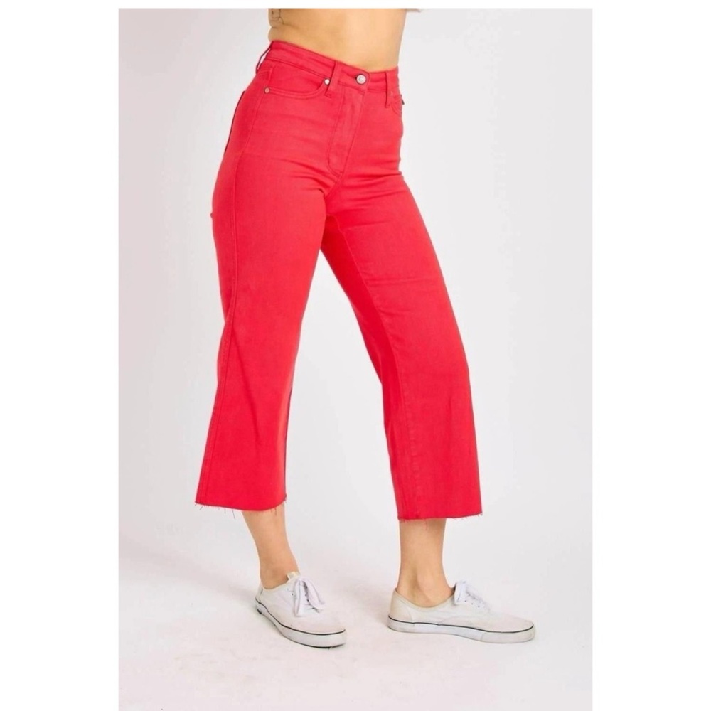 Judy Blue Red Jean Capris